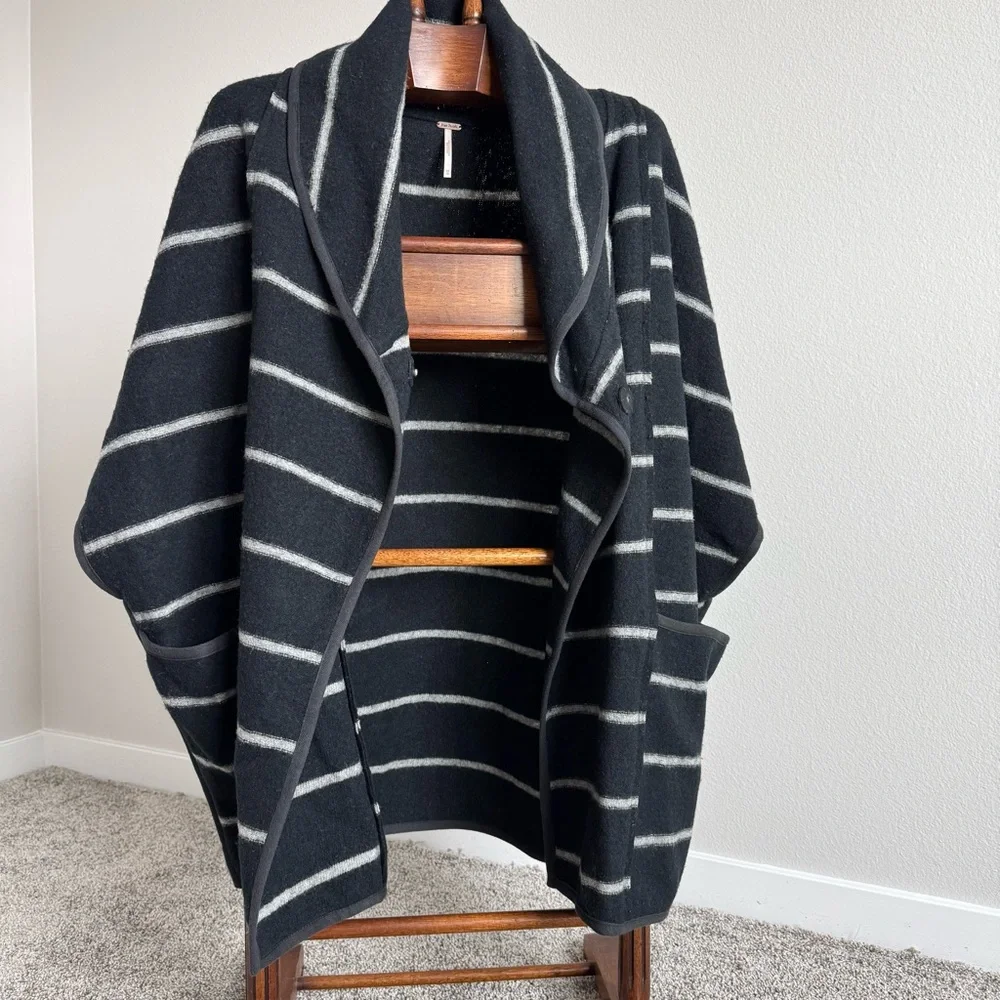 Free People Wool-Blend Striped Cape Coat – Black/Grey – XS (Oversized, Fits S–M) - Picture 11 of 16